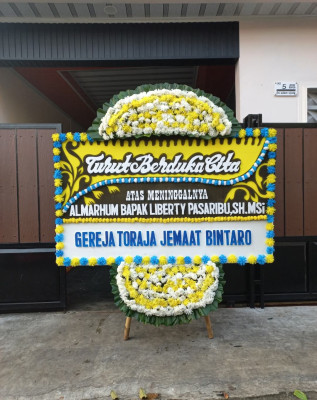Papan Bunga Duka di Sumbergempol
