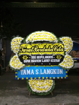 Papan Bunga Duka di Sumbergempol